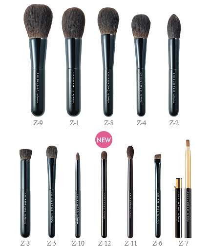 鉄舟自らが、素材選びから仕上げまで全てに関わり創りあげた竹宝堂ブラシコレクションの最高峰シリーズ